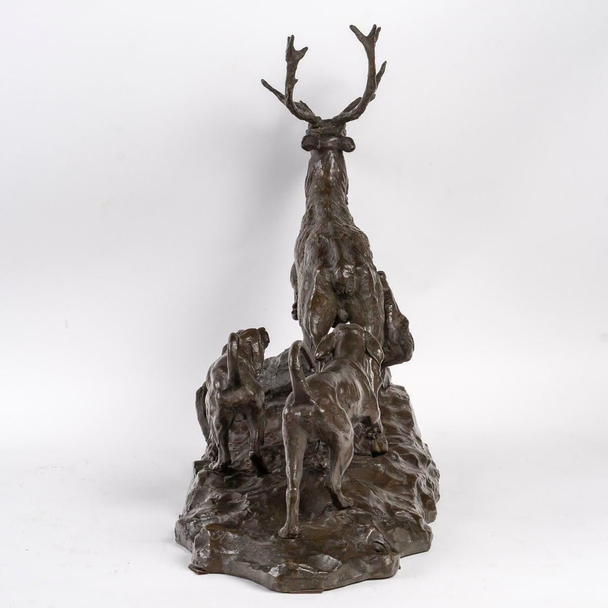 A Patinated Bronze Sculpture Of A Stag And Hunting Dogs, 19th Century. photo vinterior