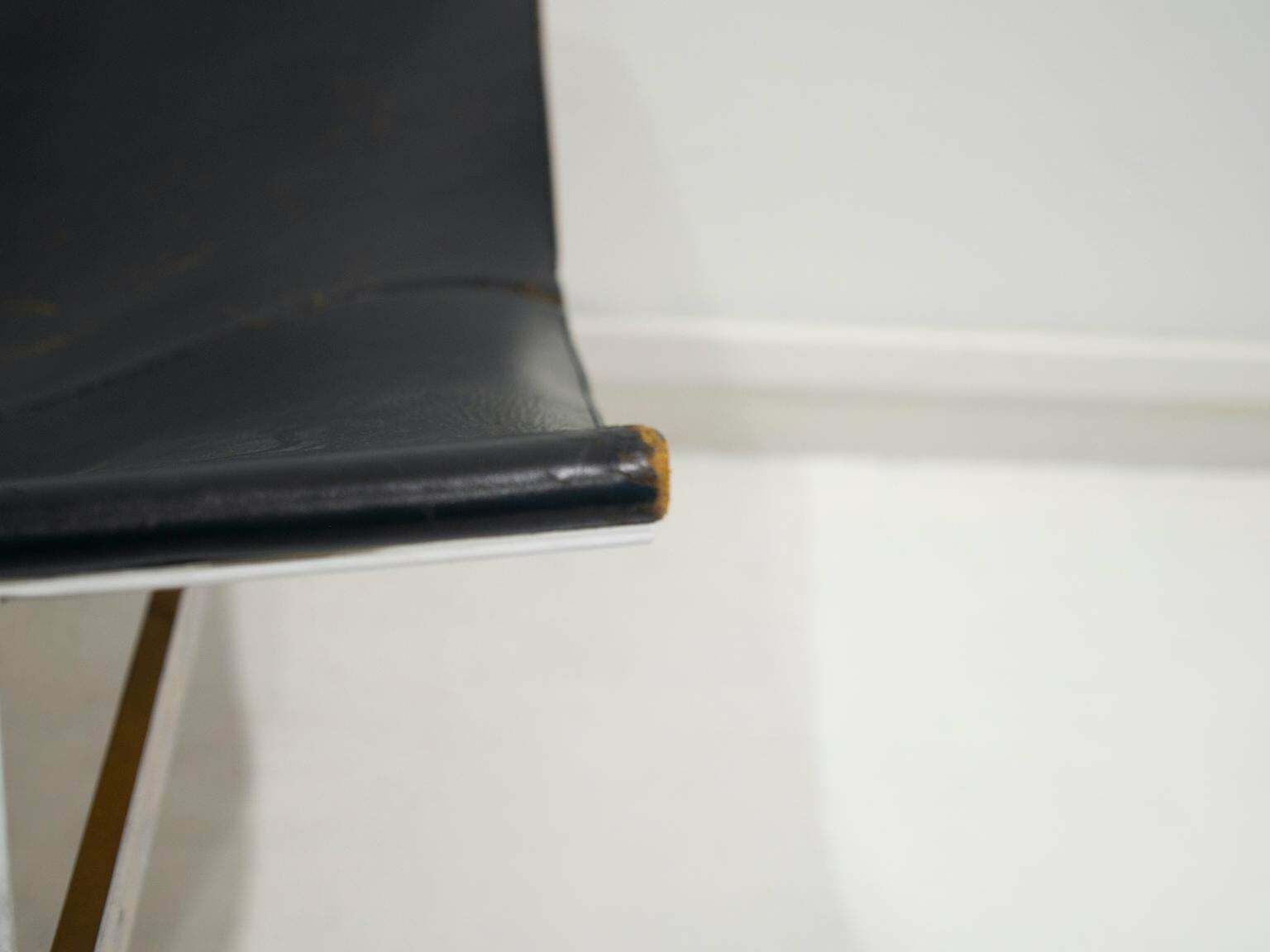 photo vinterior Black Leather T Chair By Katavolos, Littell, & Kelley For Laverne International