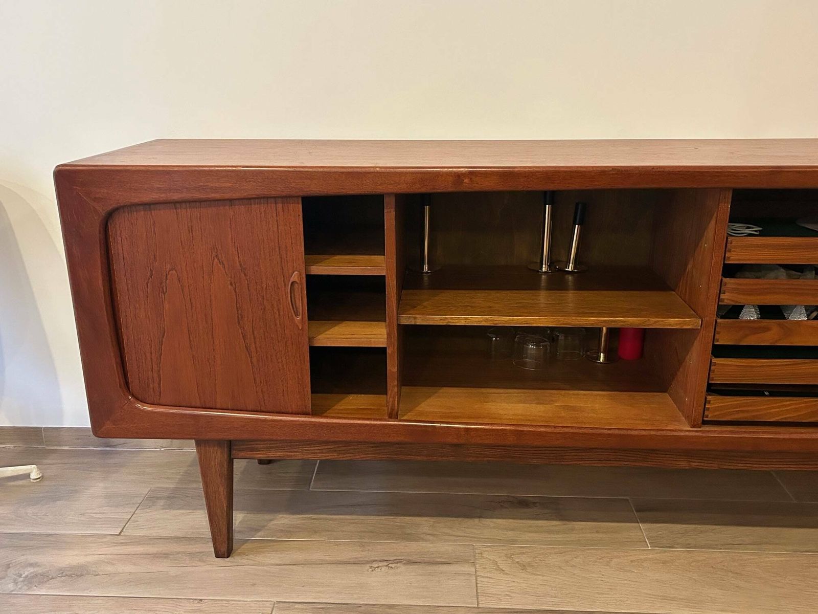 photo furniture Scandinavian Sideboard Large Model Bernhard Pedersen & Son