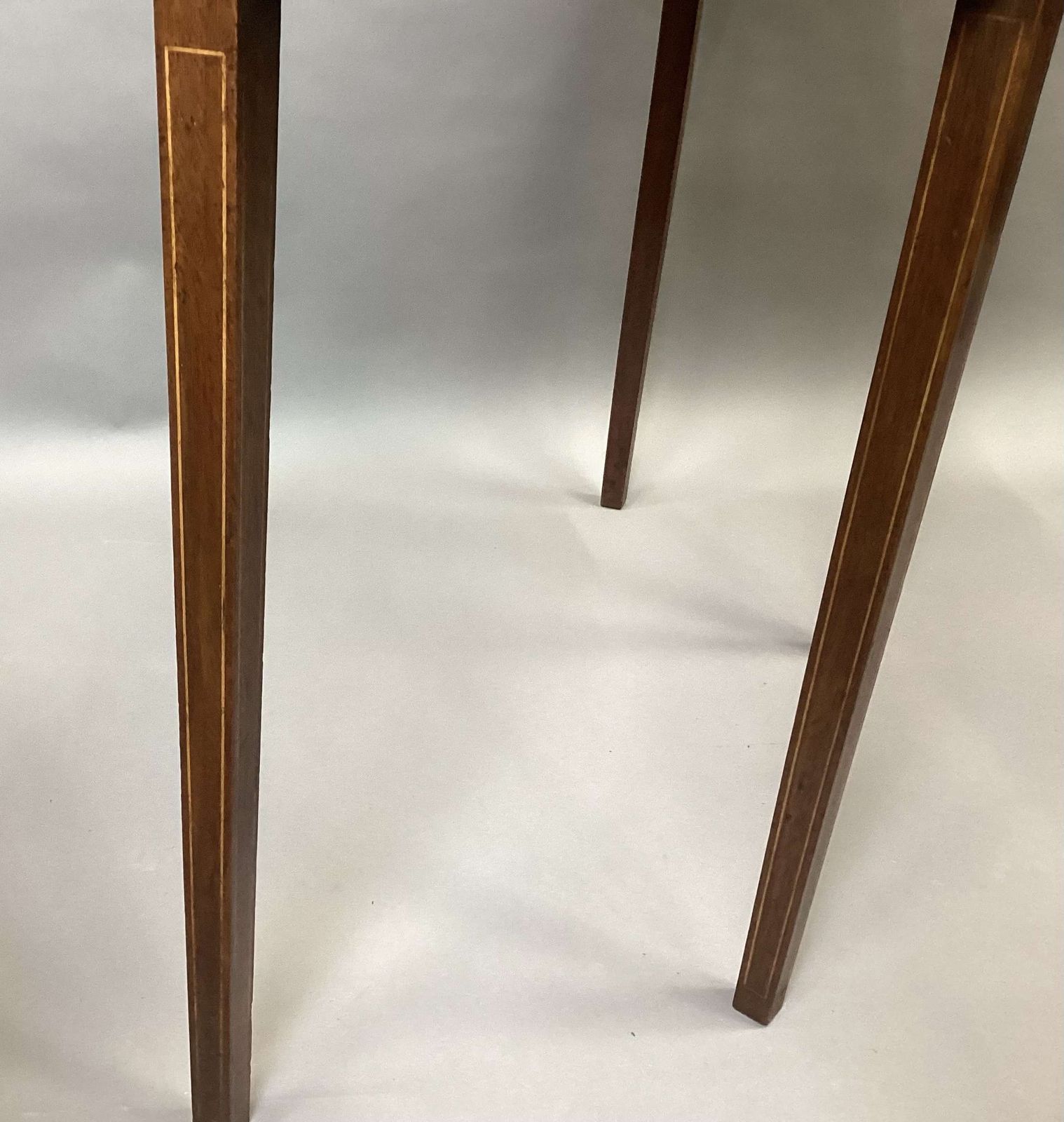 A Fine George III Mahogany Hepplewhite Side Table / Console Table photo buy