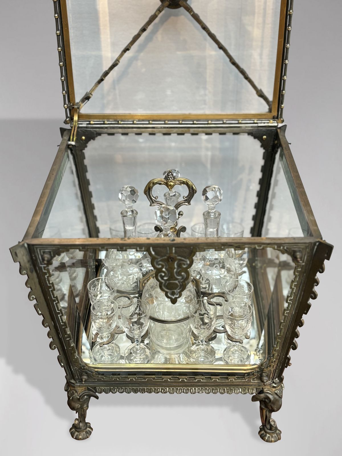 19th Century French Colonial Glass Cave à Liqueur Tantalus photo vinterior