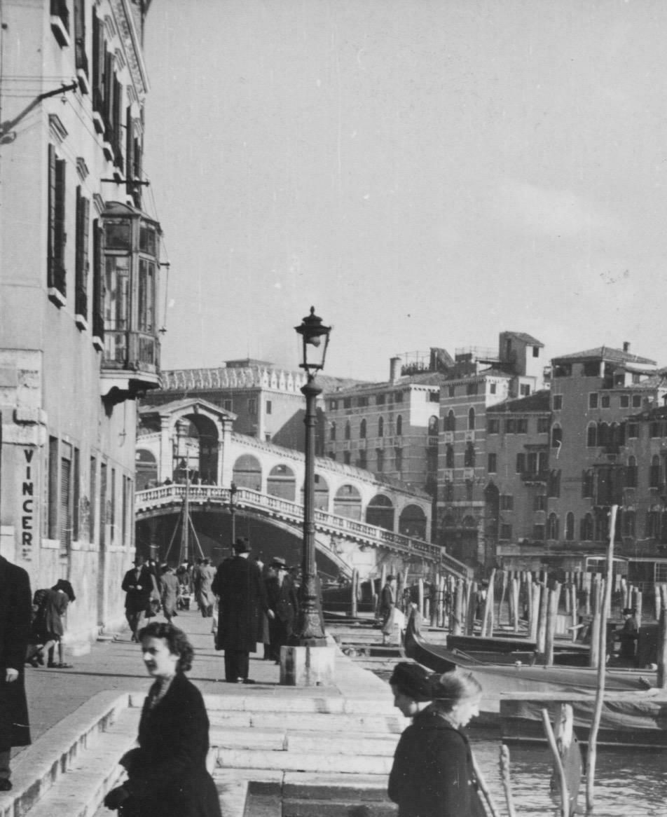 Erich Andres Andres: Venice   Canale Grande With Rialto Bridge 1955 photo for sale