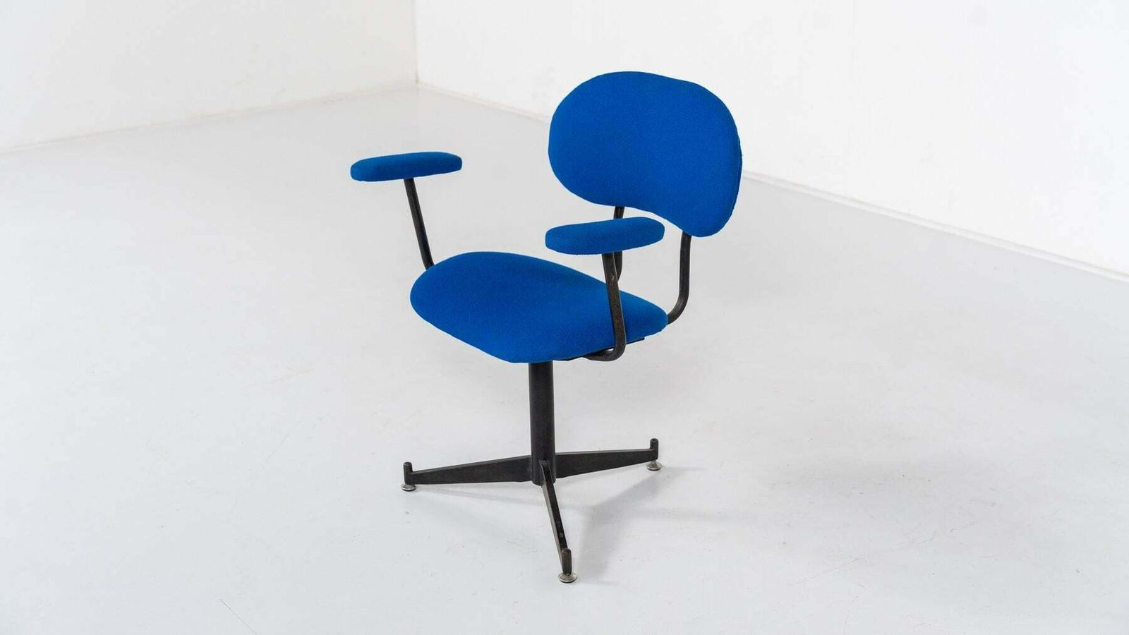 Mid Century Modern Bleu Swivel Desk Chair photo for sale