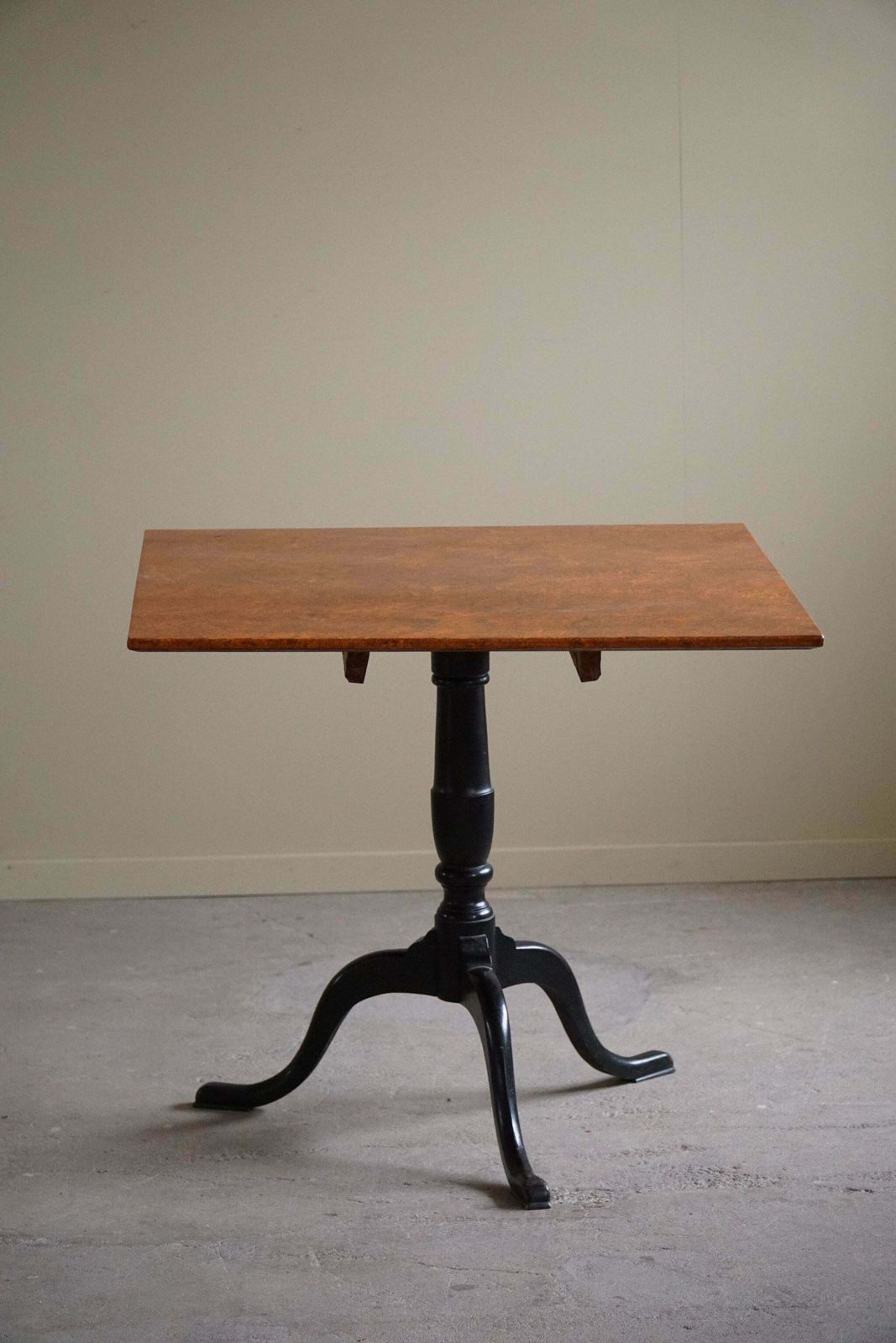 Handcrafted Square Antique Drop Leaf Table In Burl Wood, Swedish, 19th Century photo 1632.0