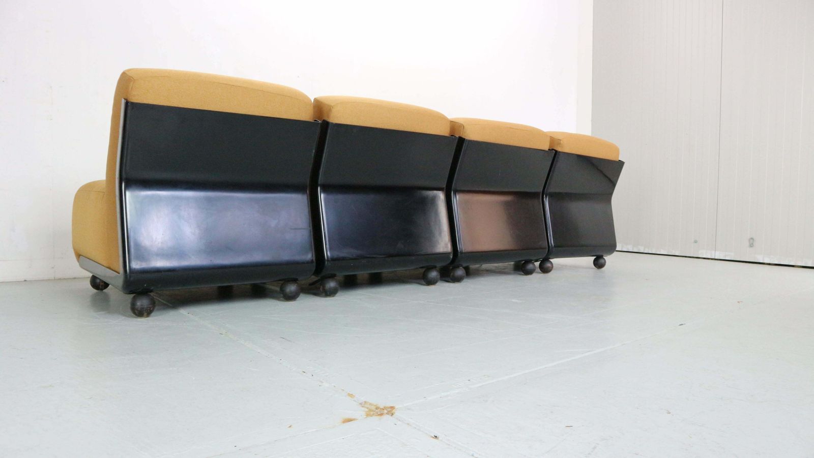 Furniture Italian Amanta 24 Chairs By Mario Bellini For C&B, 1970s photo