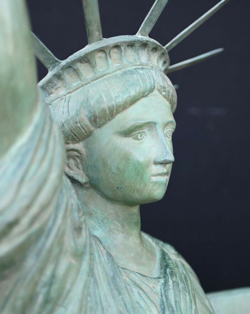 photo vintage Xl Statue Of Liberty Bronze Statue New York Lamp