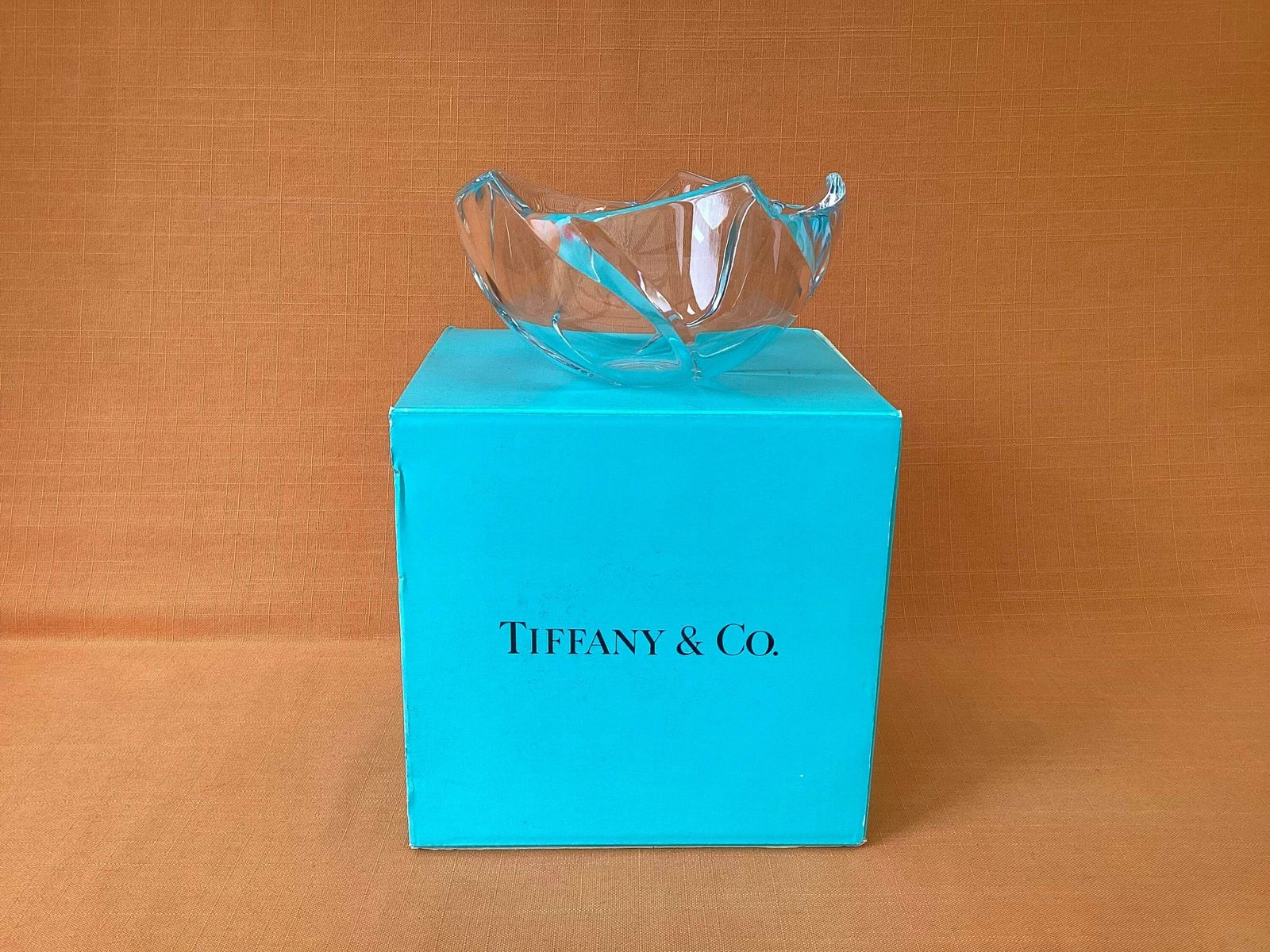 Original Tiffany & Co Cut Glass Bowl, Designed By Josef Riedel, Late 20th Century Design For Tiffany, New York, Tiffany Cut Glass Bowl photo furniture