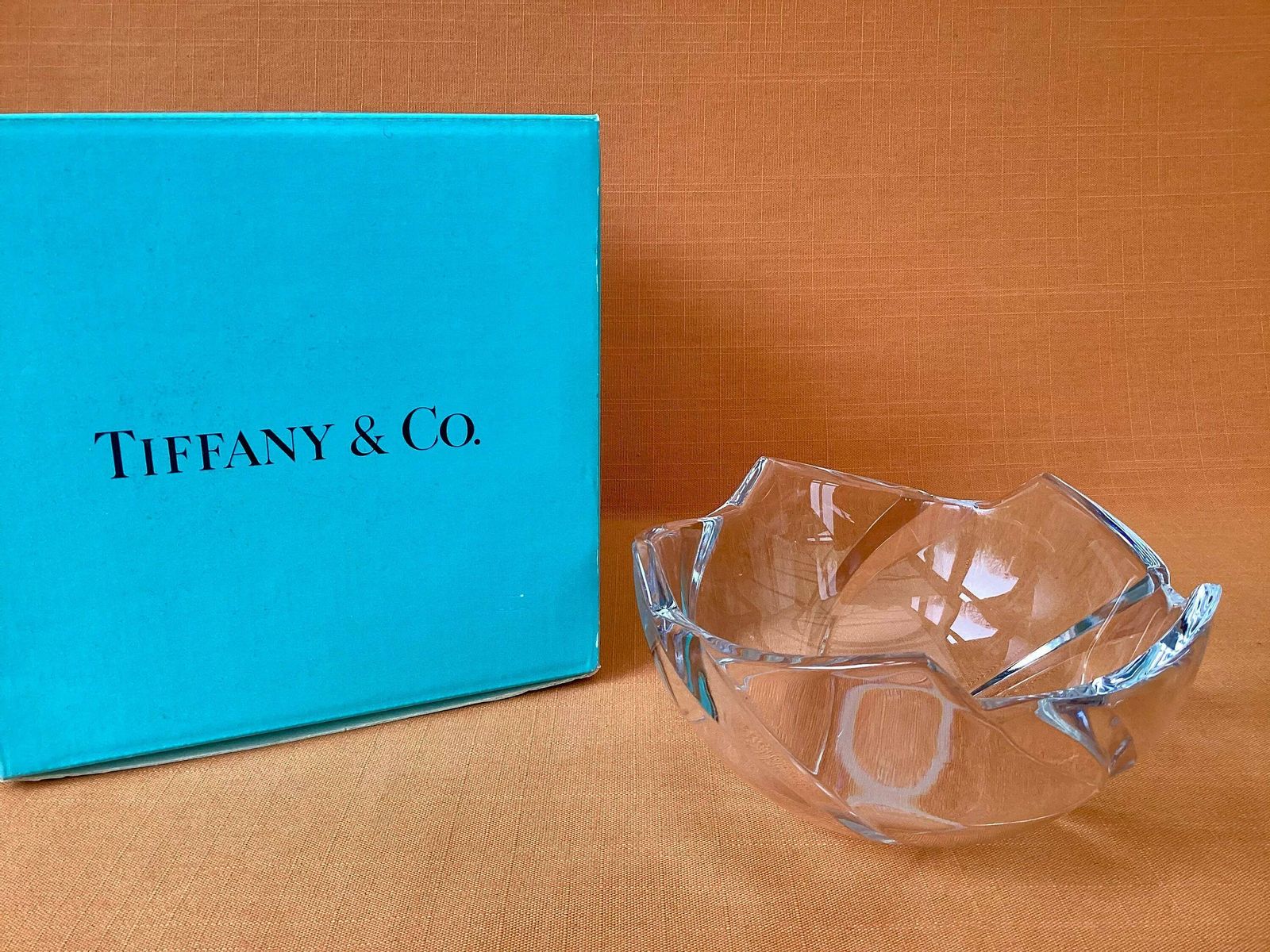 Original Tiffany & Co Cut Glass Bowl, Designed By Josef Riedel, Late 20th Century Design For Tiffany, New York, Tiffany Cut Glass Bowl