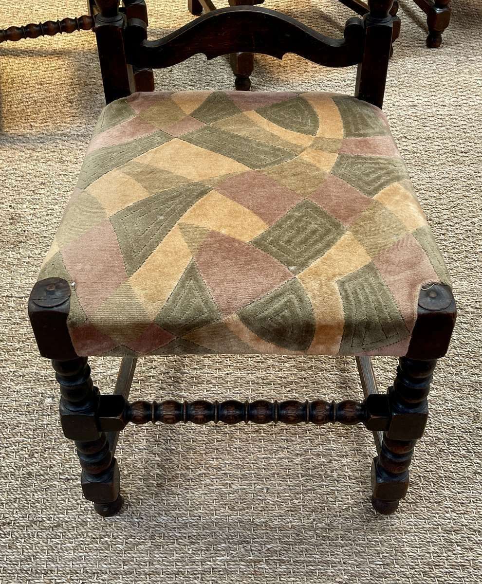 Suite Of 4 Chairs And 2 19th Century English Armchairs In Oak photo vintage