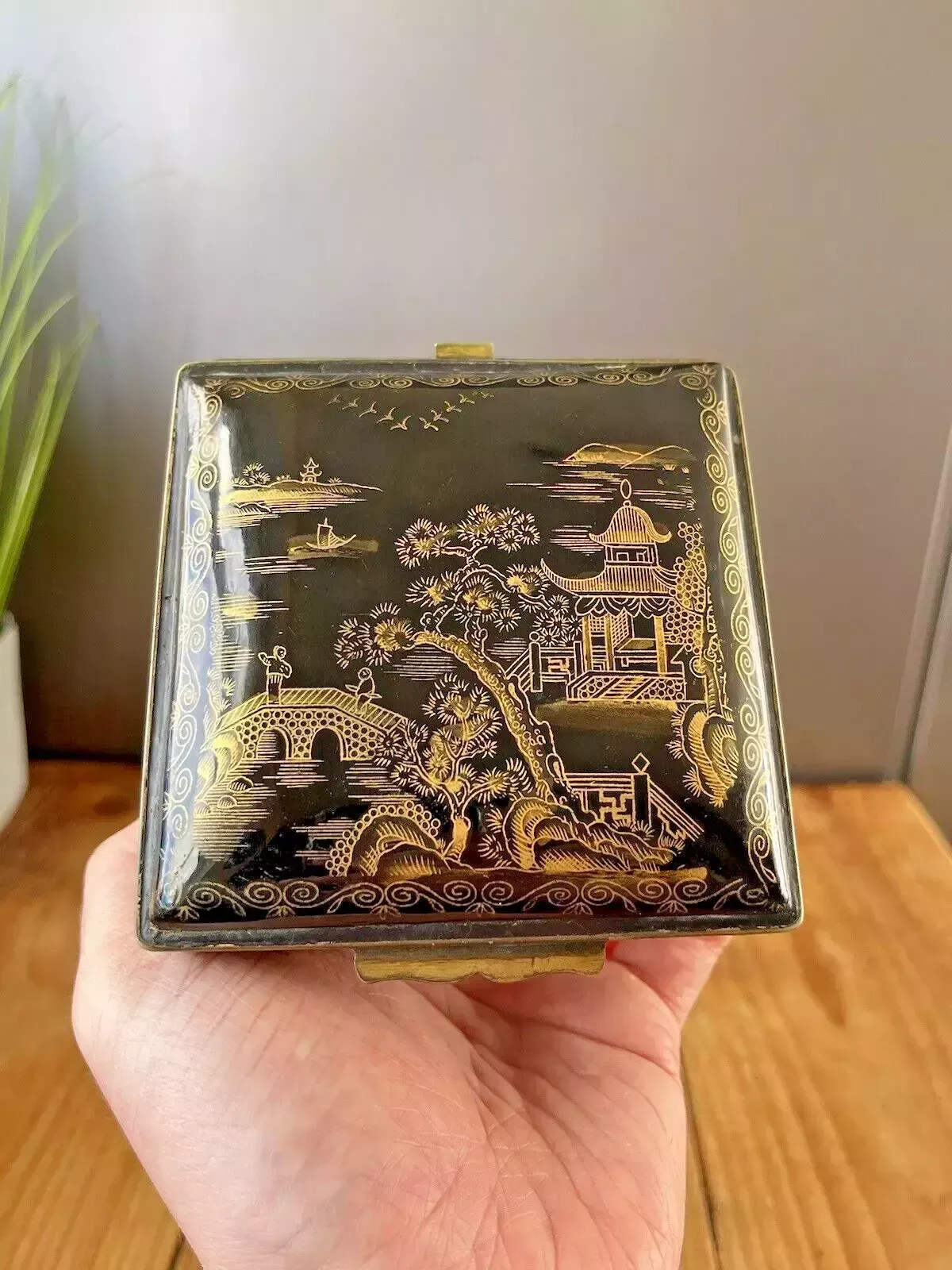 Antique Porcelain Black & Gold Chinoiserie Oriental Hinged Lid Box Thomas Goode photo 125.0