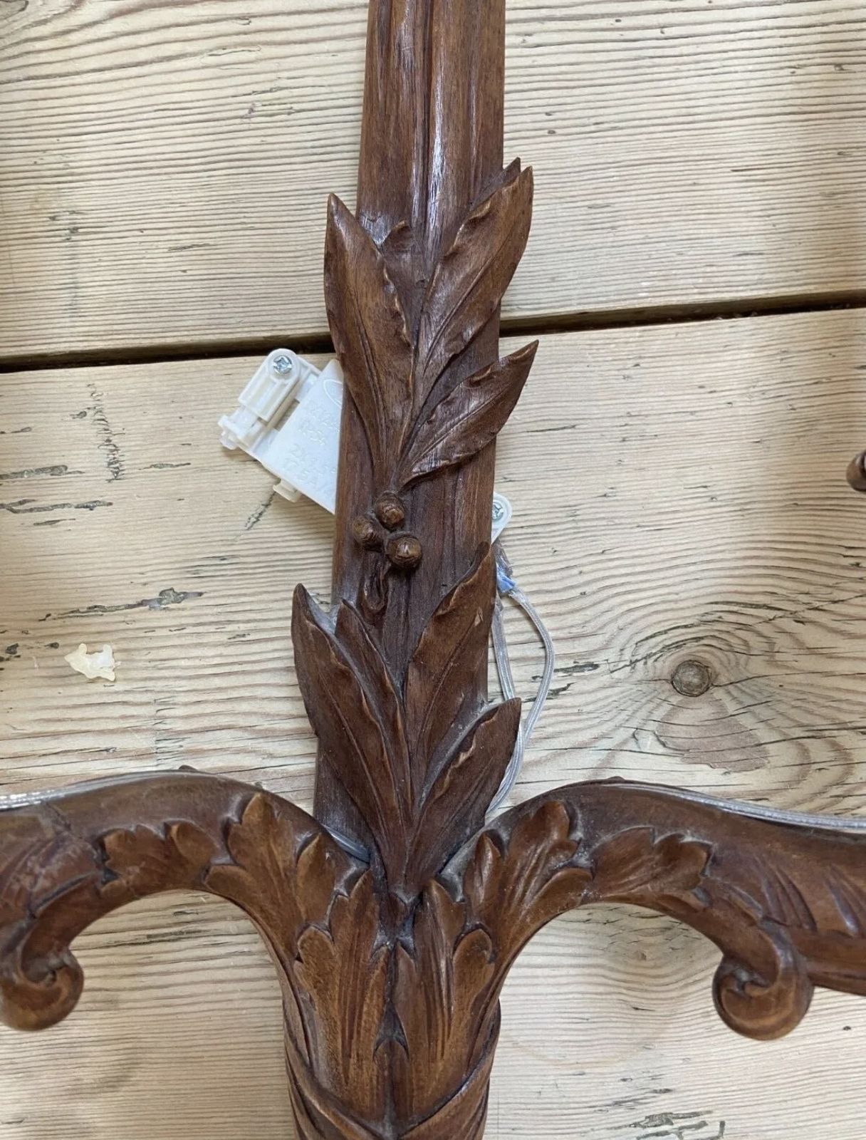 A Pair Of Carved Wood 18th Century Italian Rococo Wall Lights photo Lighting