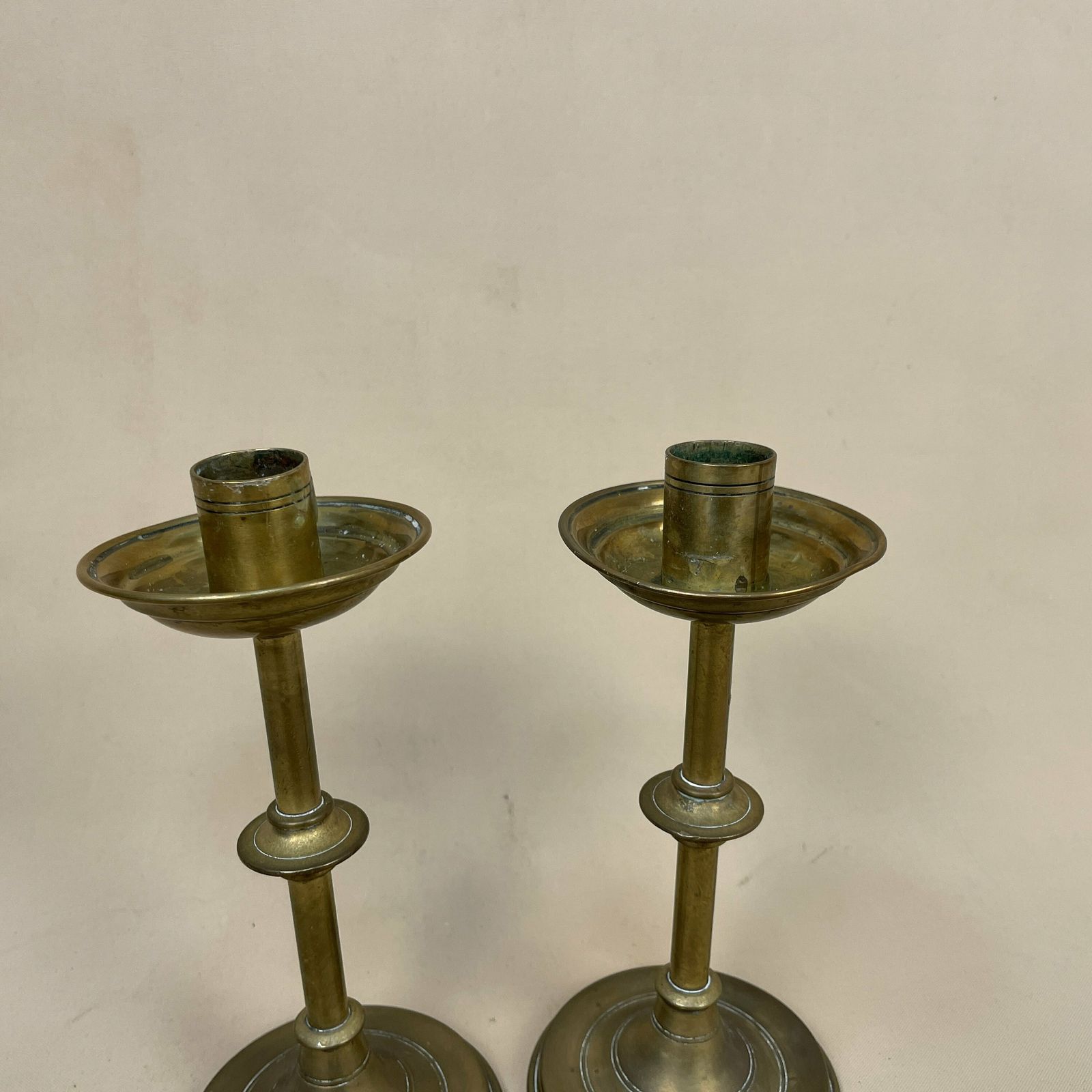 Antique Matching Pair Of Gold Brass Metal Candlestick Candle Stick Vintage Column Taper Dinner Candlesticks Round Base Column Pillar photo Home Decor