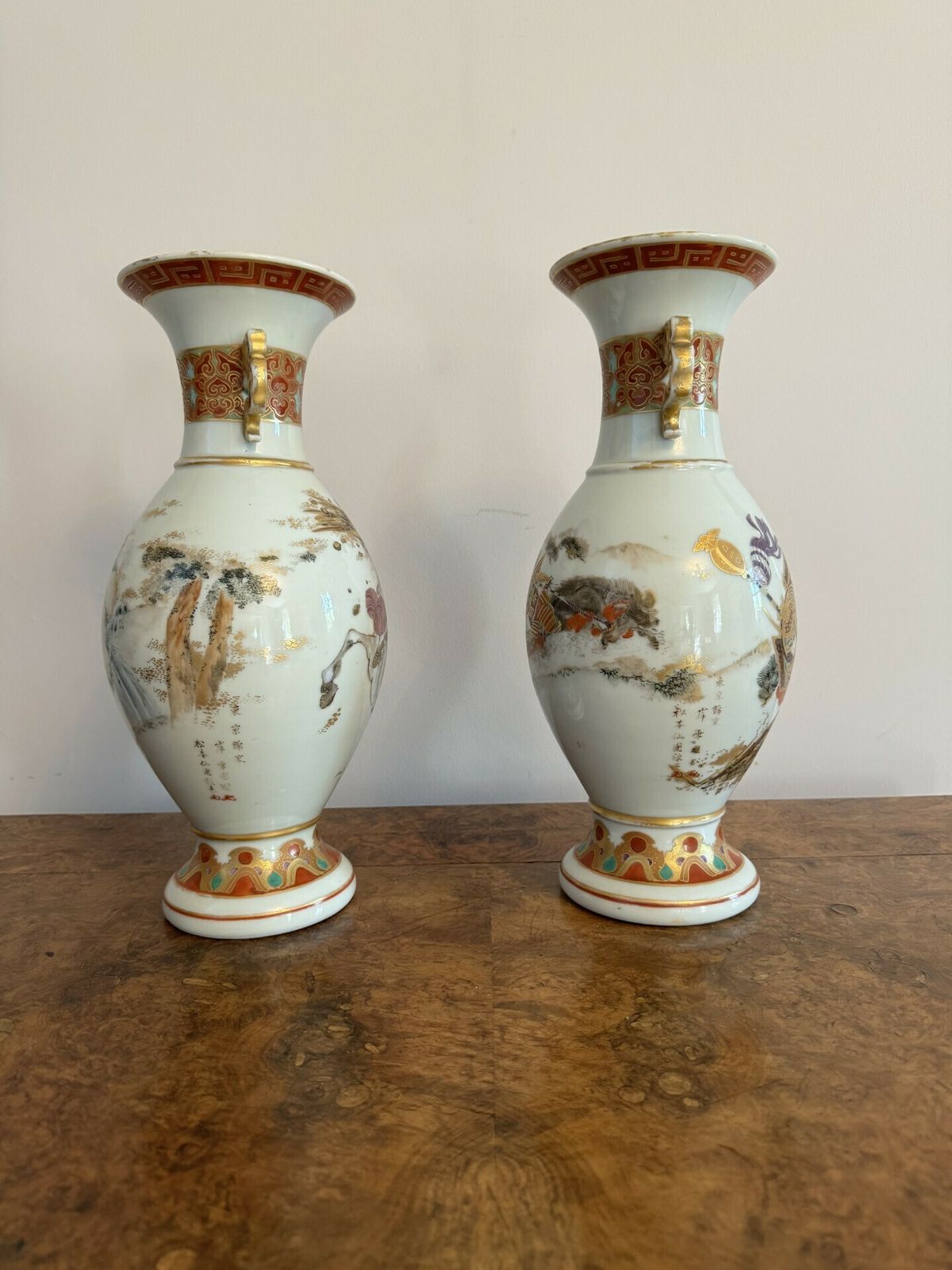 Superb Quality Pair Of 19th Century Porcelain Chinese Famille Vercv Vases photo buy