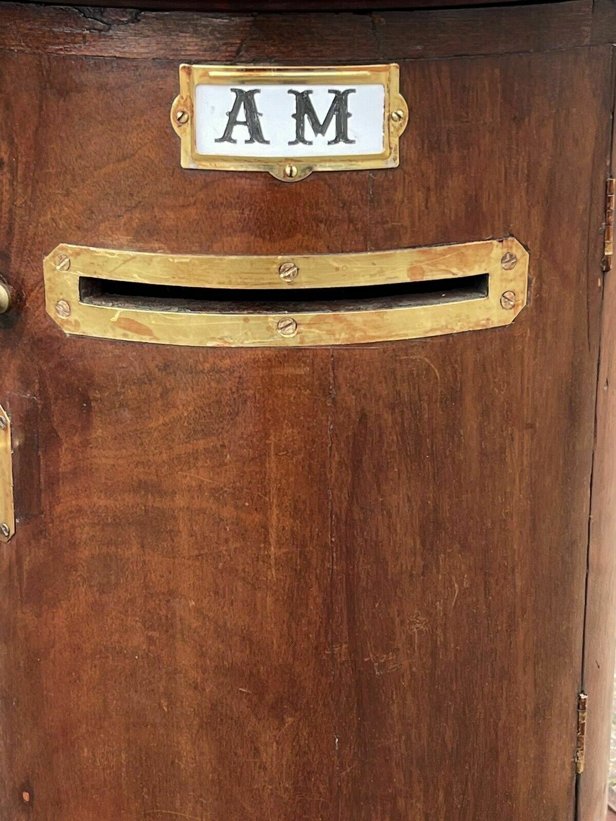 Antique Country House Letter/ Pillar Box, With Working Key & Lock. Large In Size photo vinterior