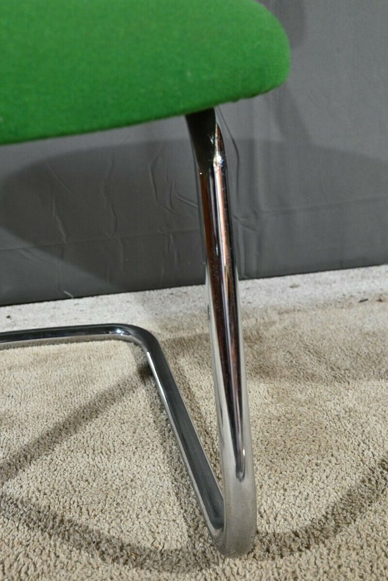 photo vintage Pair Of Chairs, Attributed To Steelcase Strafor – 1970