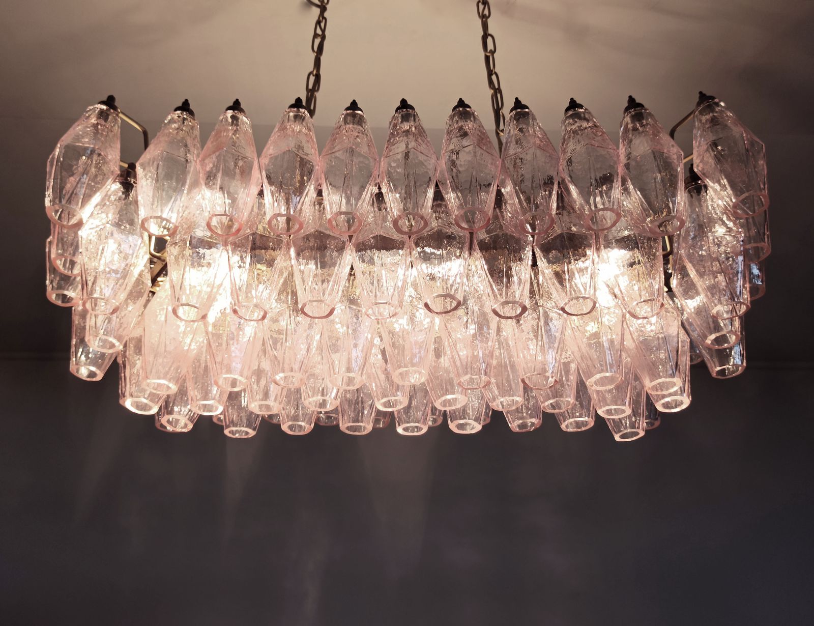 photo vinterior Elegant Murano Poliedri Chandelier   Carlo Scarpa   84 Pink Glasses