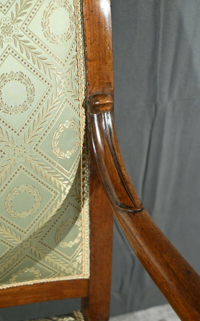 photo furniture Pair Of Armchairs With Mahogany Crosses, Restoration Period – Early 19th Century