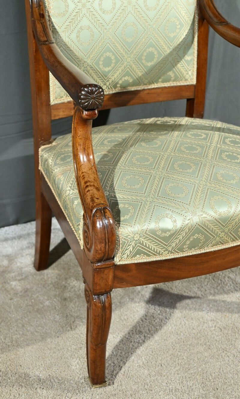photo vinterior Pair Of Armchairs With Mahogany Crosses, Restoration Period – Early 19th Century