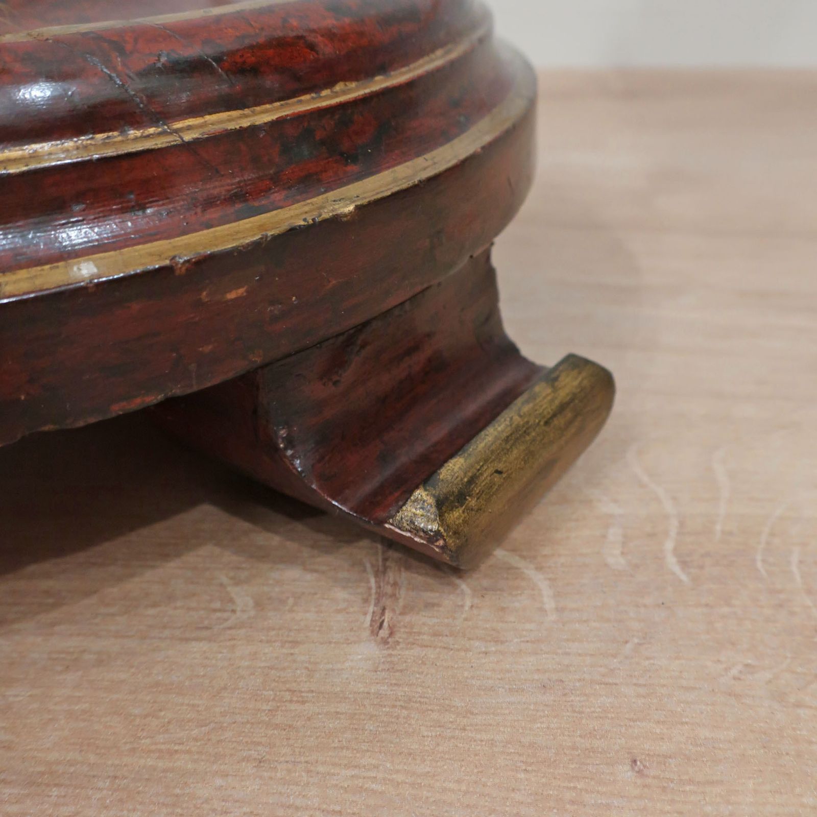 Early 20th Century Red Lacquer Chinoiserie Standard Floor Lamp photo for sale