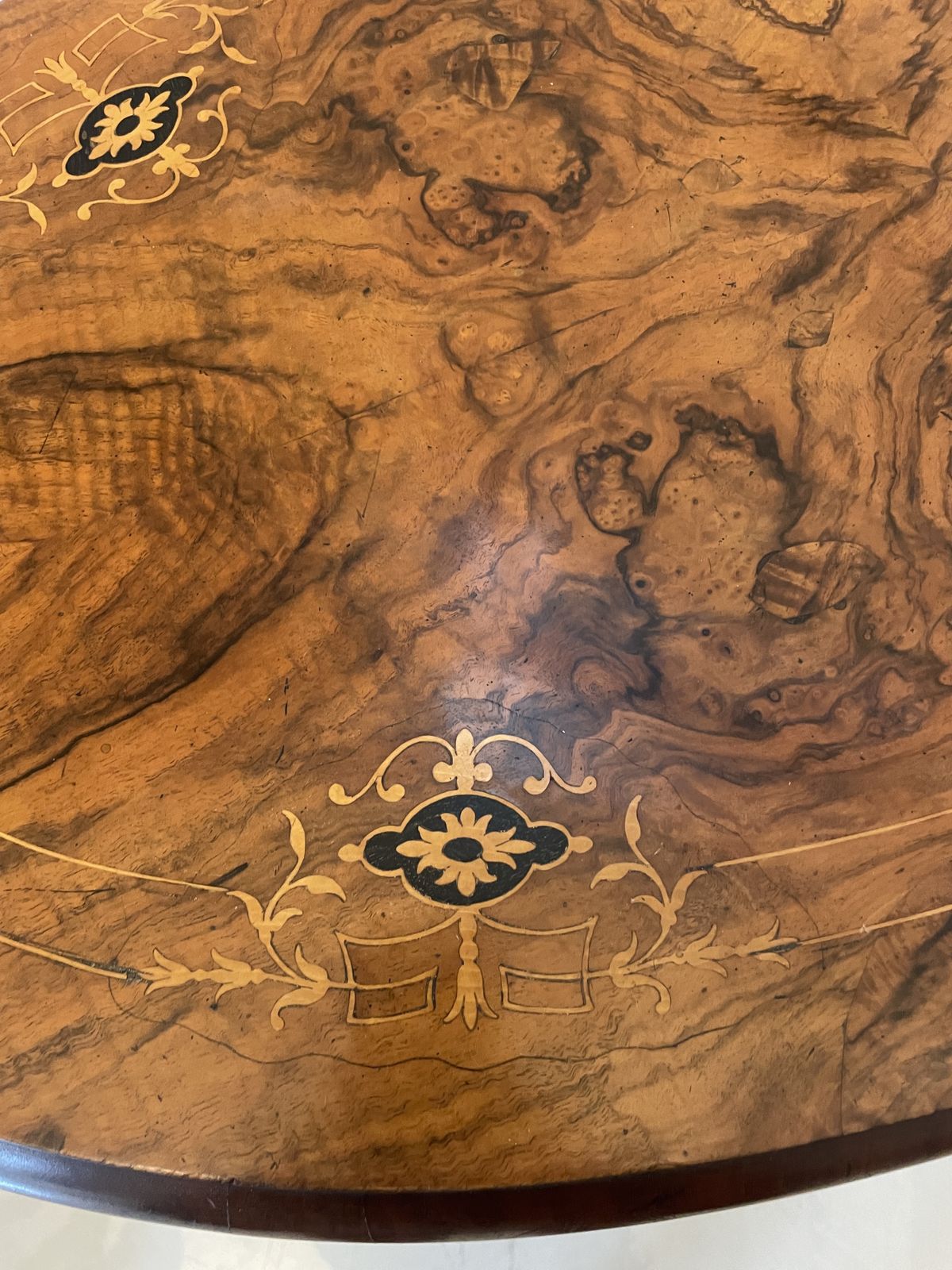 1495.0 Antique 19th Century Quality Inlaid Burr Walnut Oval Centre Table photo