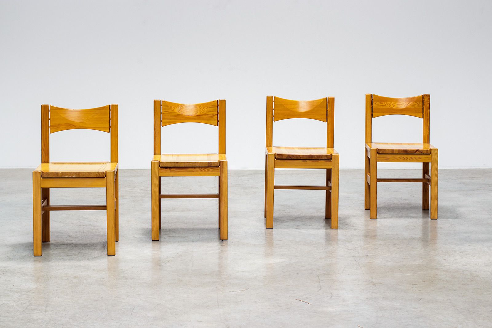 Hongisto Dining Chairs By Ilmari Tapiovaara For Laukaan Puu, Finland 1963
