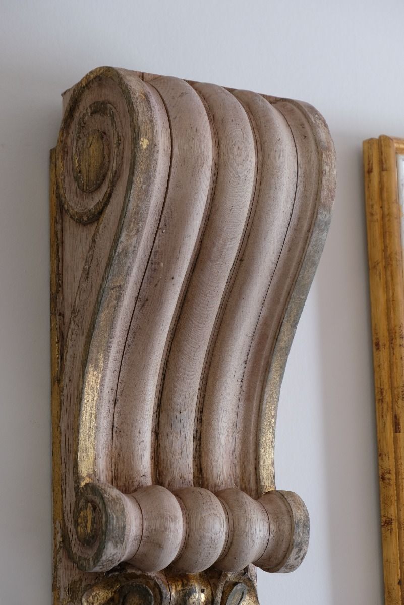 Architectural Pair Of Carved Giltwood Oak Corbels photo vinterior