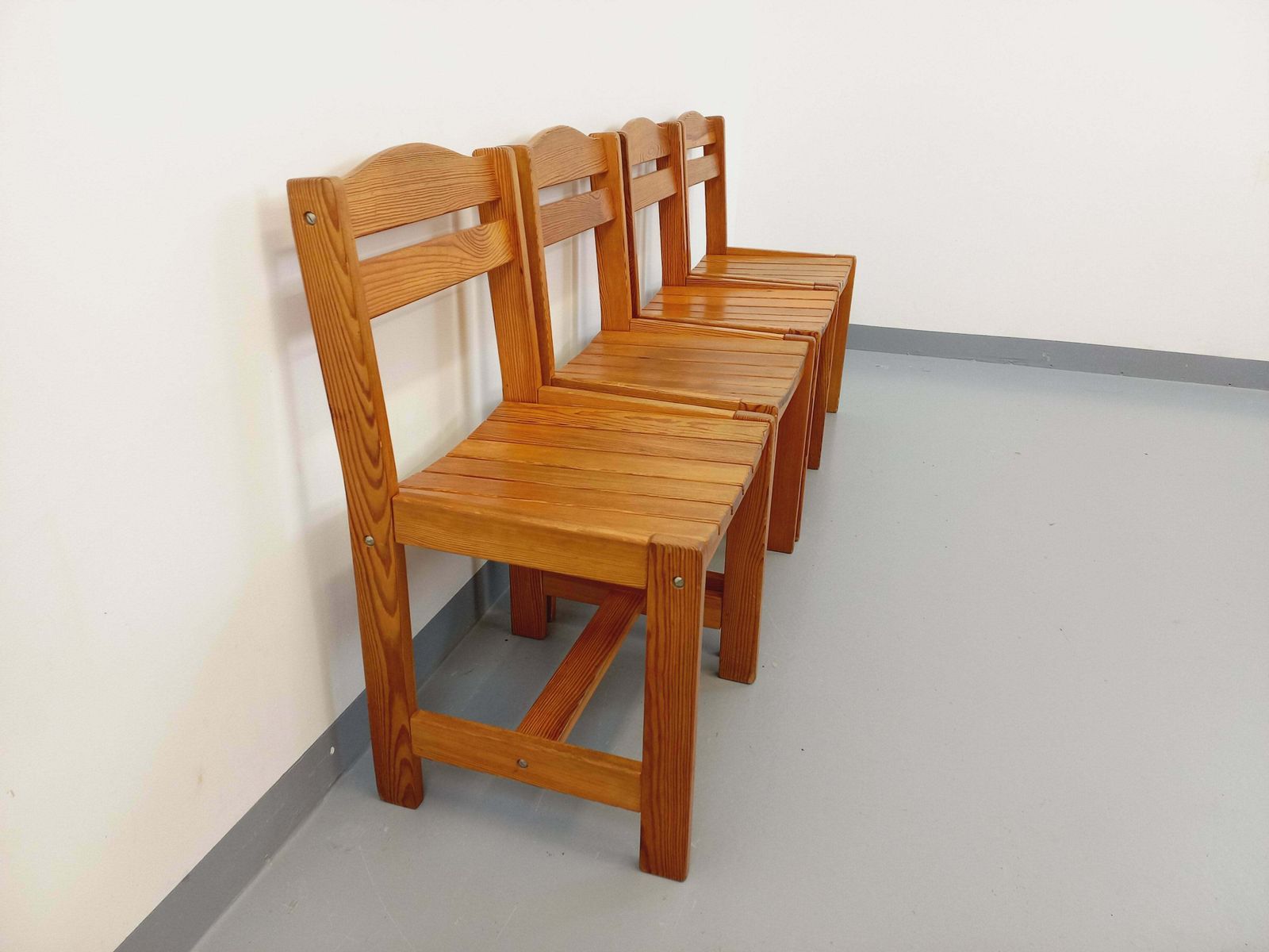 4 Grenen Stoelen, jaren 1970, Vintage photo for sale