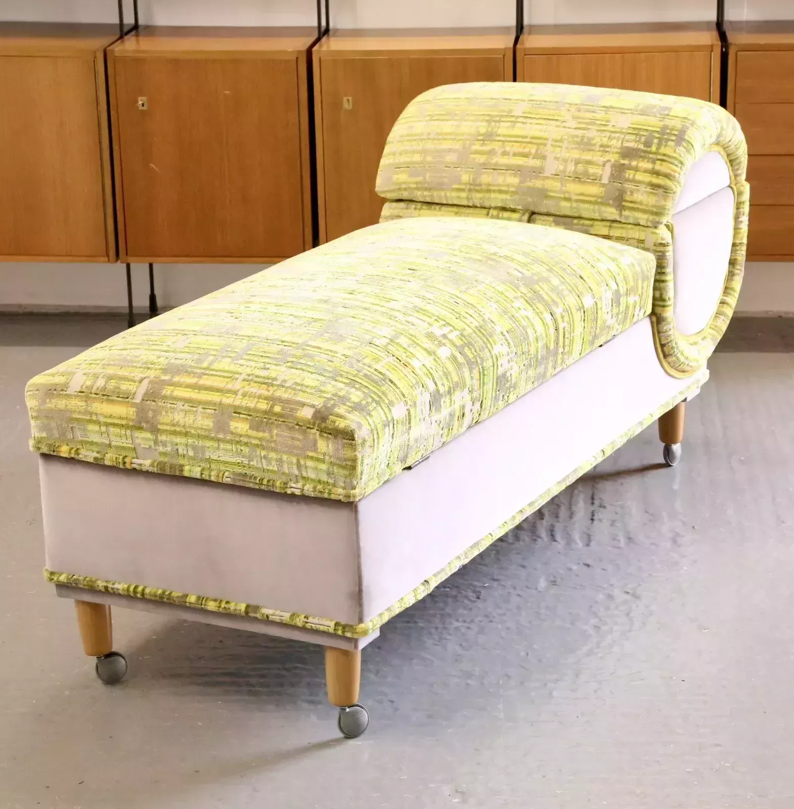 Fine British Mid Century Daybed Ottoman With Osbourne And Little Fabric By Reylon photo vintage