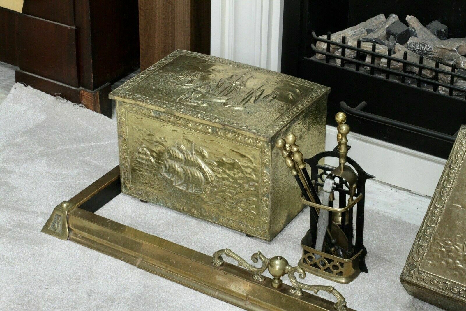 Antique Victorian Arts And Crafts Design Brass Fireplace Hearth Fender photo buy