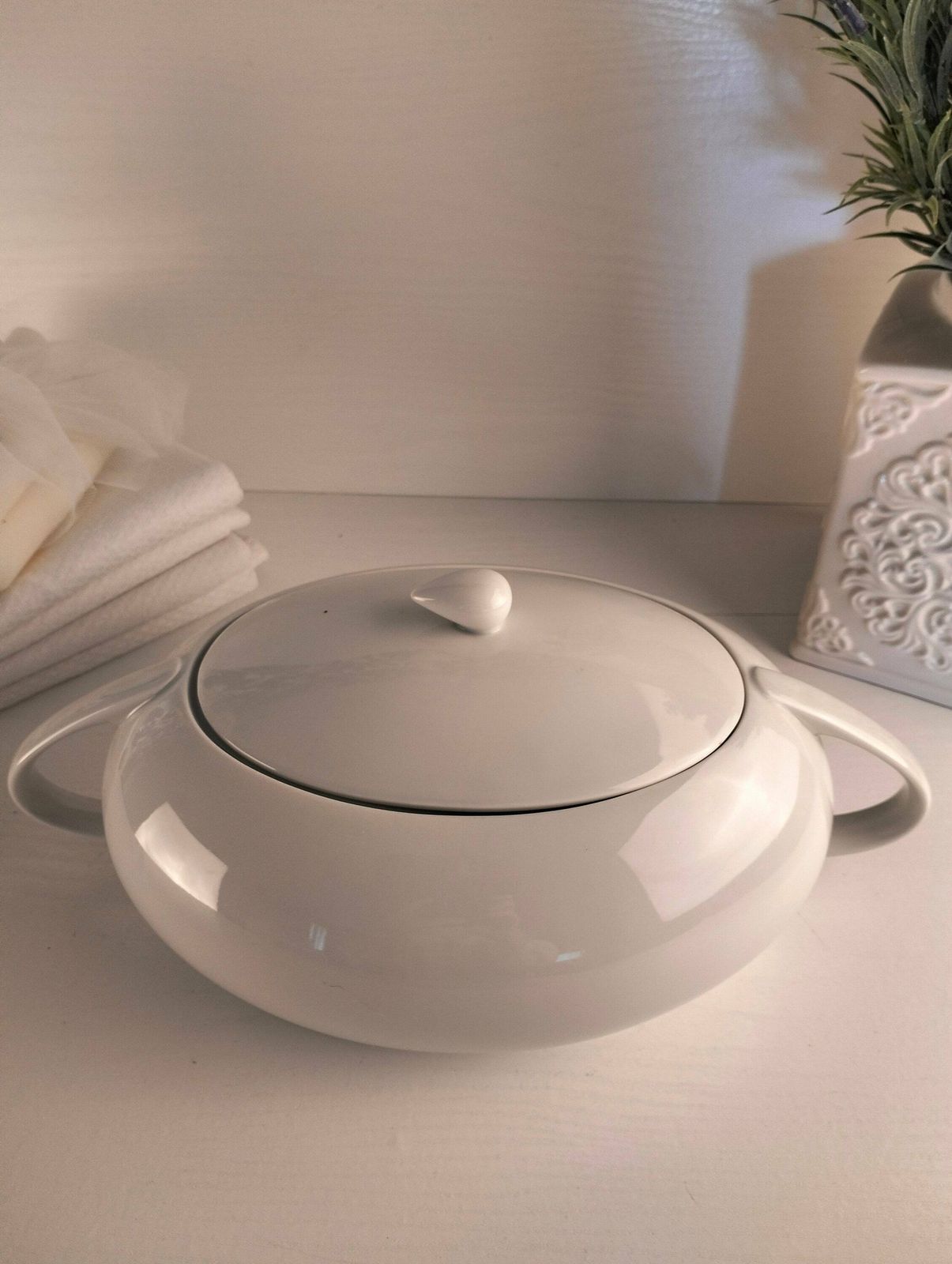 Vintage White Tureen, Art Deco Styled White Vegetable Serving Bowl, Vintage Serving Bowl With Lid, Scherzer Porcelain photo furniture