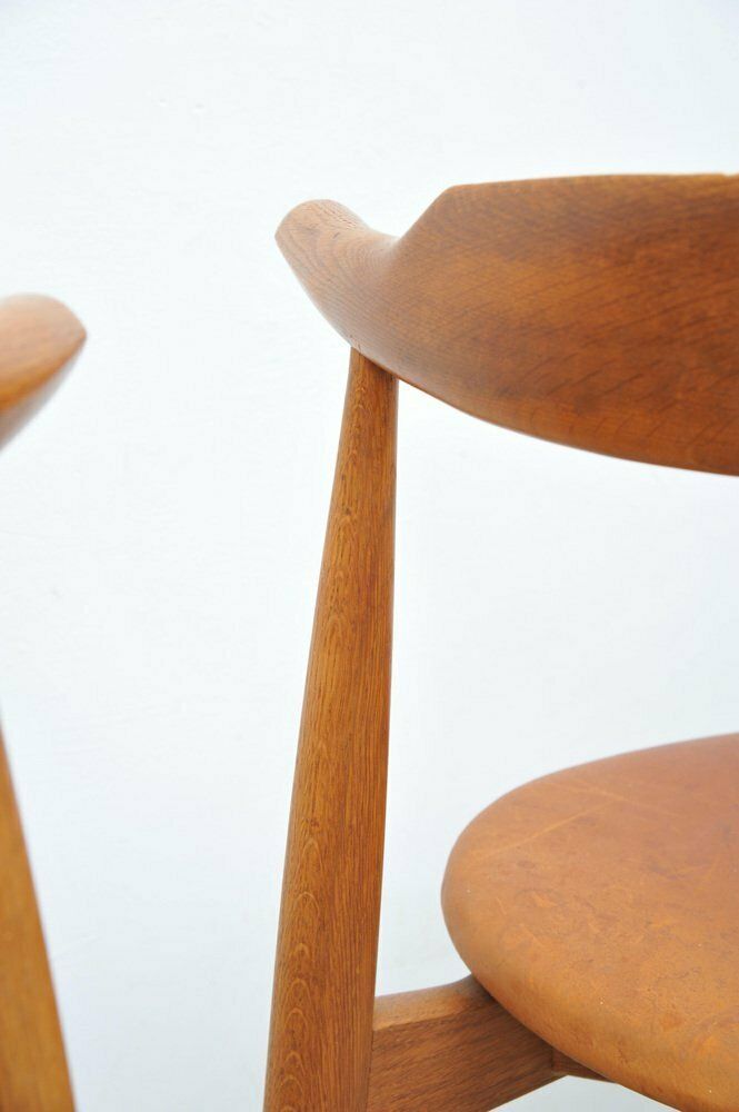 937.0 Fh4104 Heart Chair By Hans J. Wegner For Fritz Hansen photo