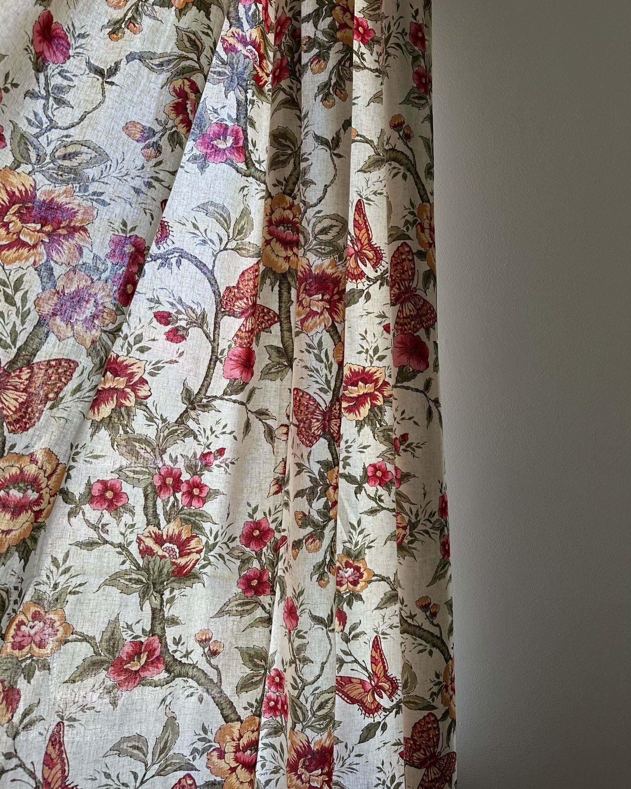 Pair Of Vintage Curtains   Flowers And Butterflies photo Textiles
