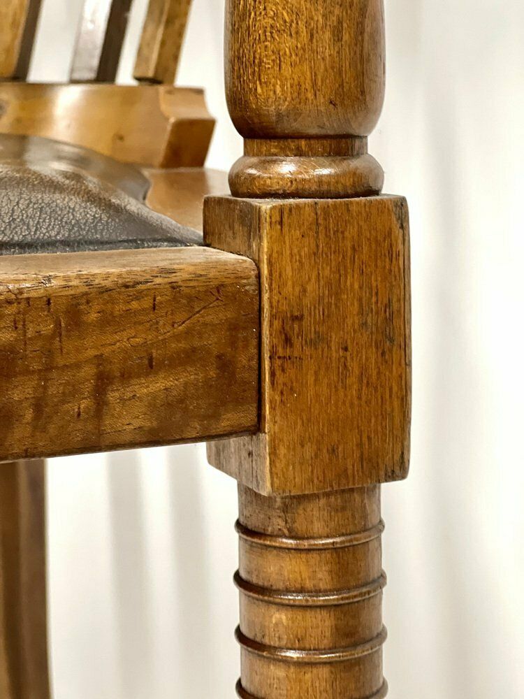photo furniture Antique Corner Chair, Early 20 Century