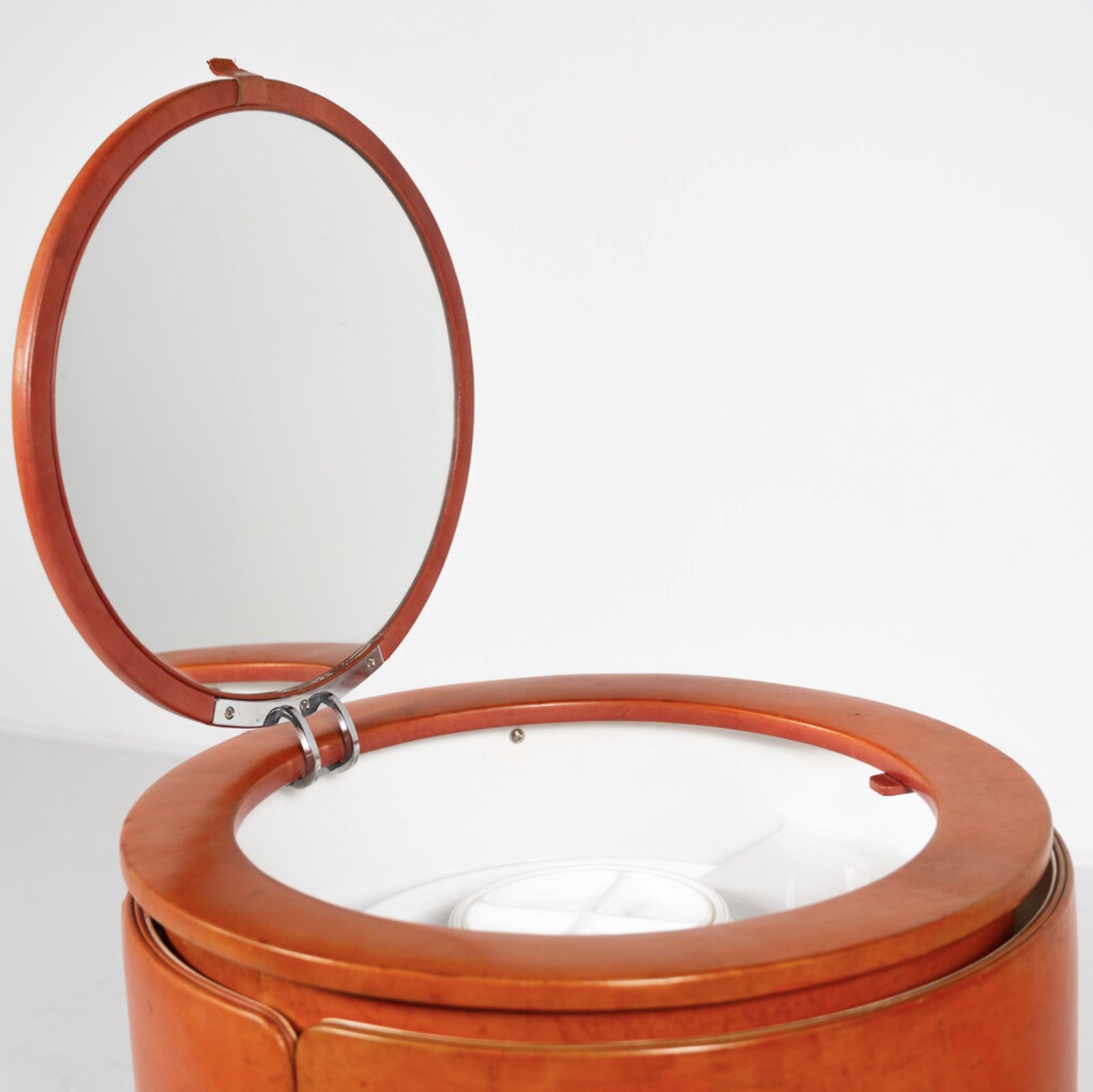 Red Vanity Mod. Dilly Daily By Luigi Massoni For Poltrona Frau, 1968 photo 7150.0