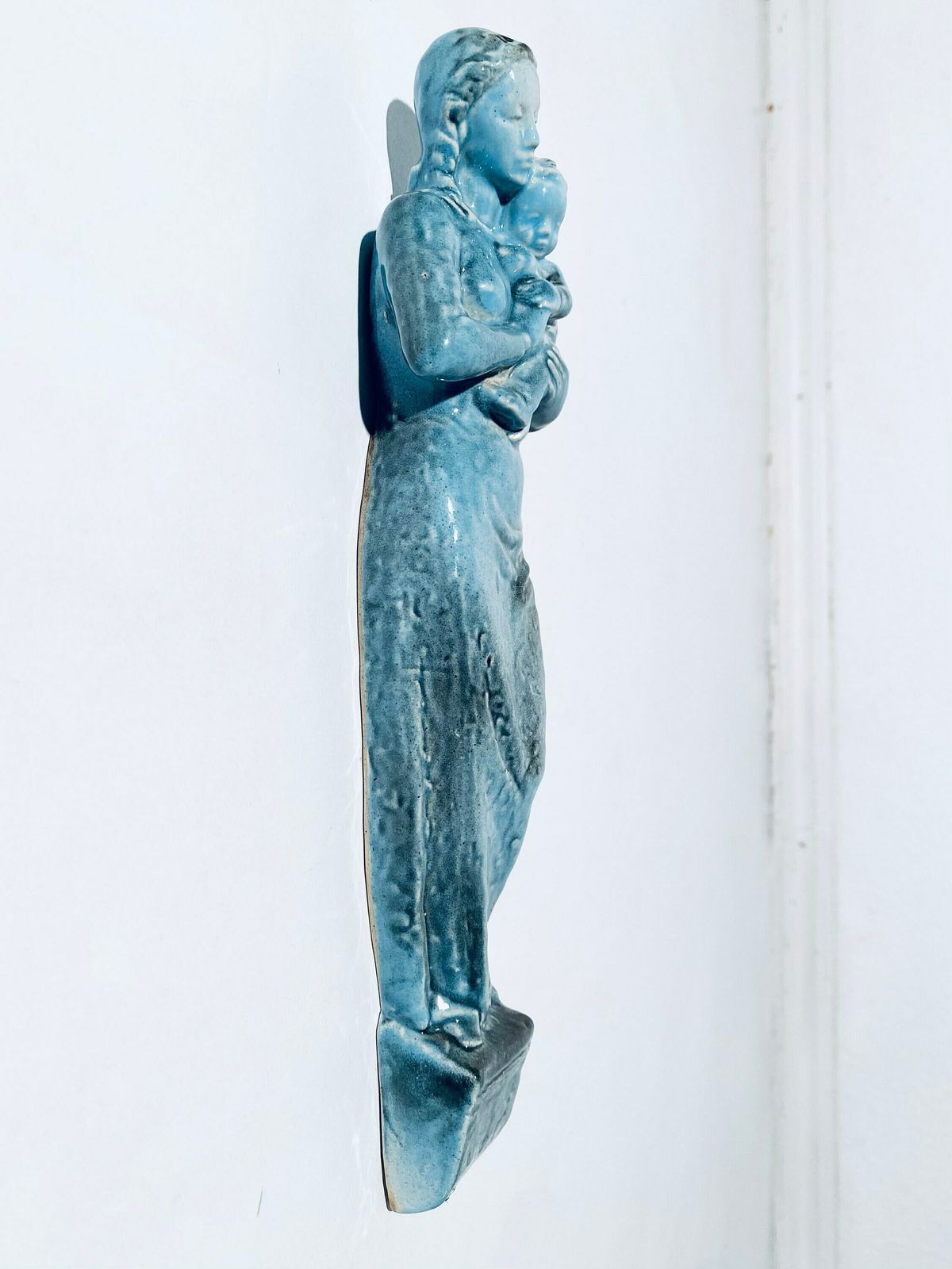 Rare Art Deco Blue Bunzlauer Mother Mary Wesenberg Ludwigsburg Ceramic Wall Hanging / 1920s Religious Art Decor photo vinterior