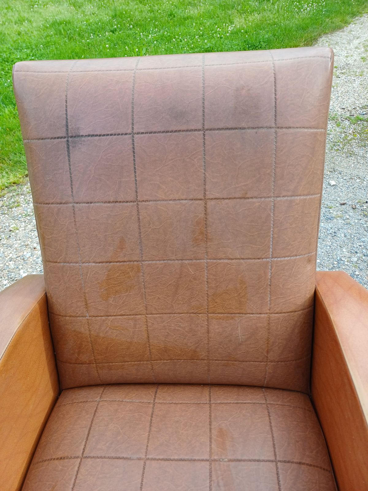 Pair Of Vintage Skai Brown Armchairs photo 189.0