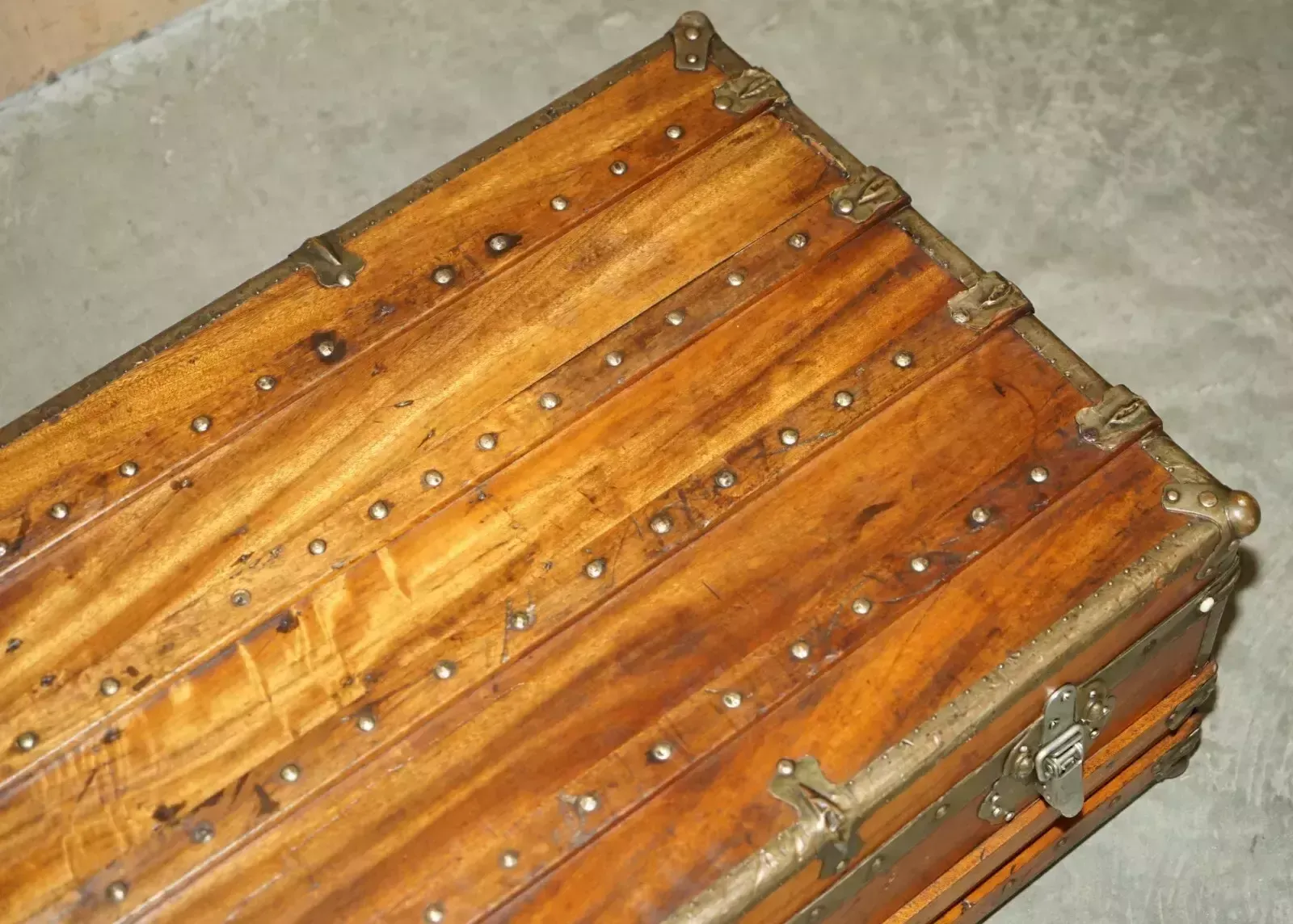 Exquisite Antique Circa 1900 Chinese Export Camphor Wood Steamer Luggage Trunk photo 1950.0