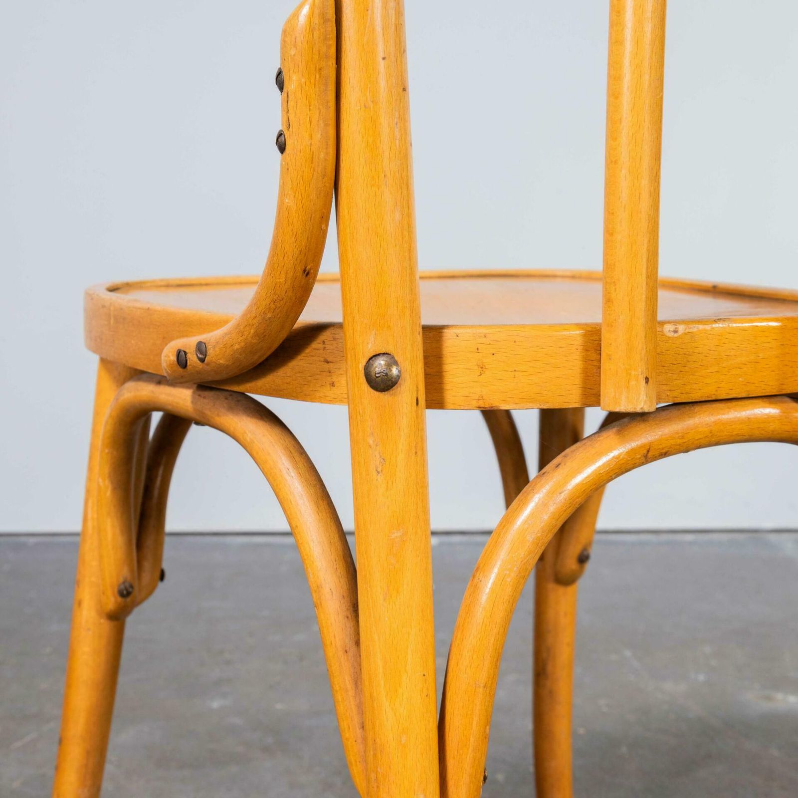 1960’s Simple Classic Back Bentwood Blonde Dining Chair – Set Of Three photo buy