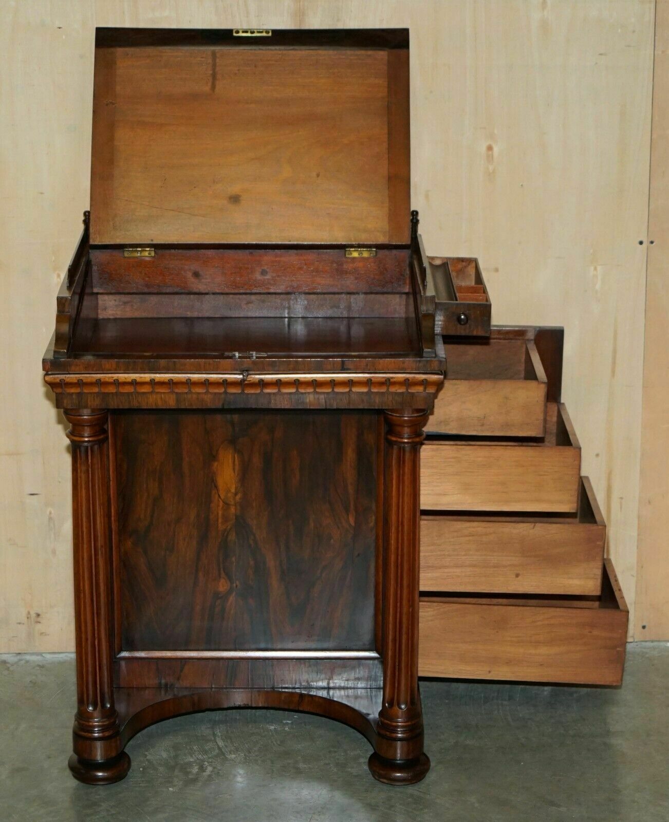 photo vintage Antique Original Regency Circa 1810 1820 Rosewood Brown Leather Davenport Desk