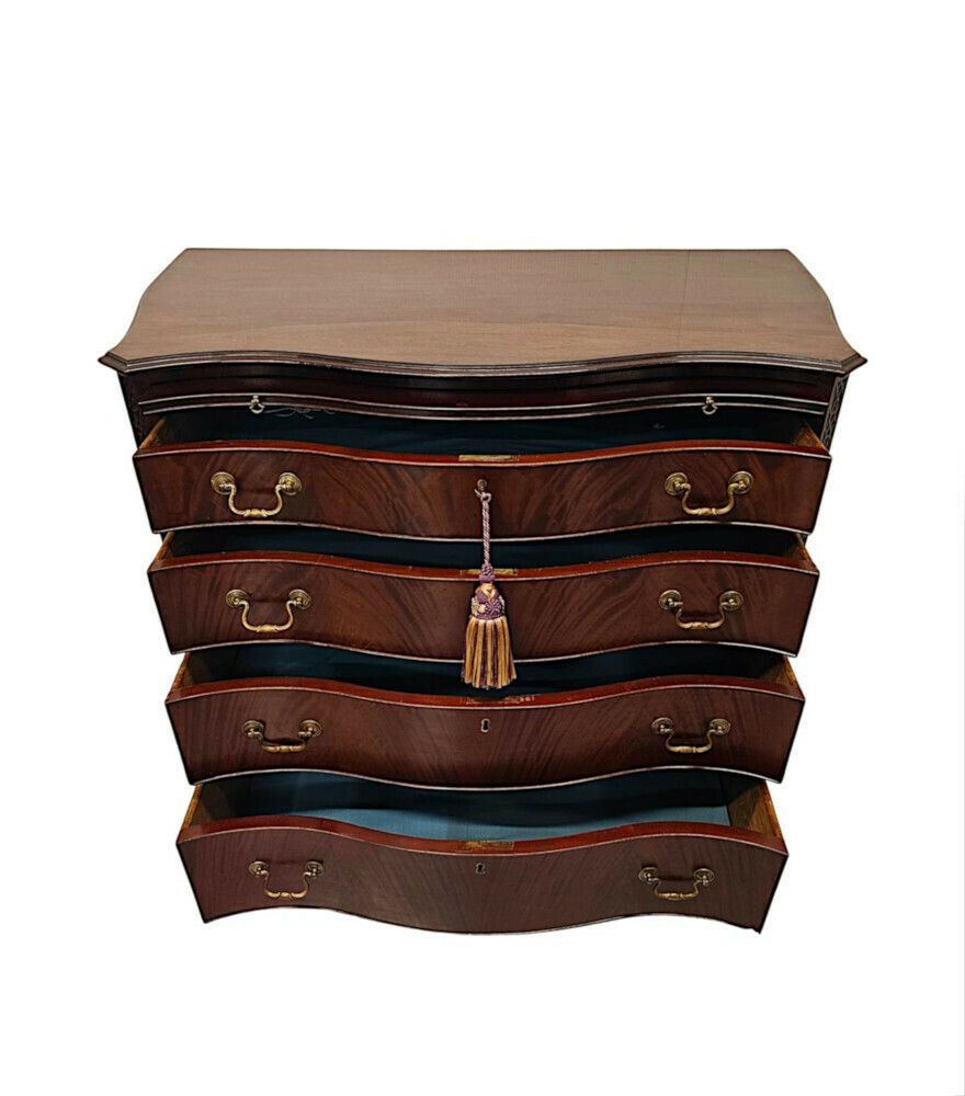A Very Fine Early 20th Century Serpentine Chest Of Drawers photo vinterior