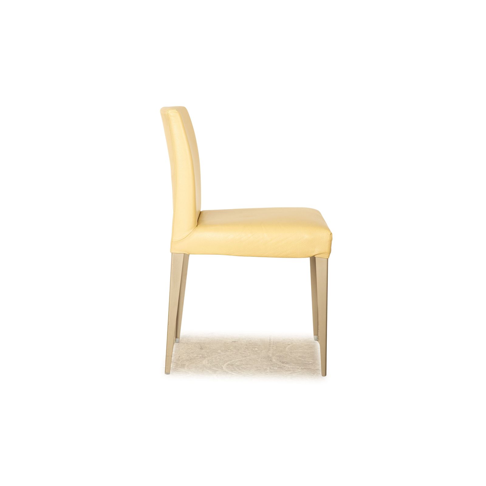 Lot de 4 chaises B&B Italia en cuir crème, salle à manger photo buy