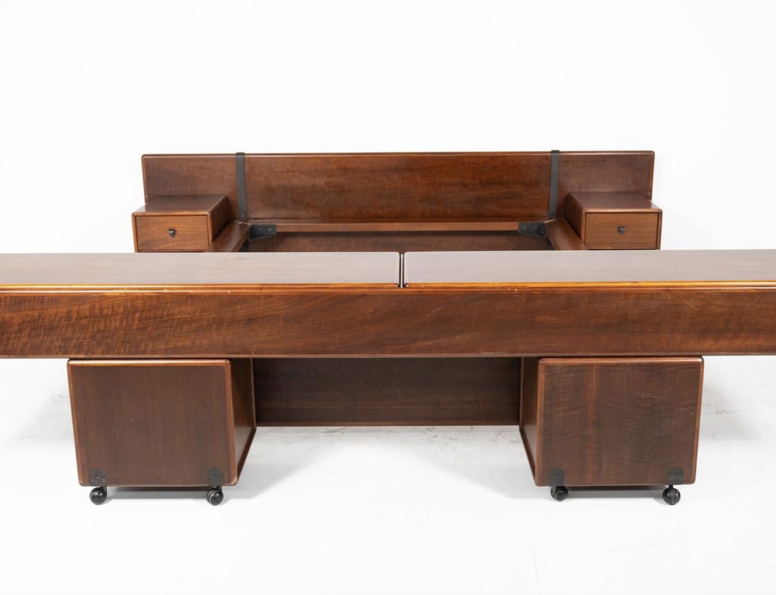 photo furniture Mid Century Modern Bed With Nightstands By Fabio Lenci For Bernini, Italy, 1970s