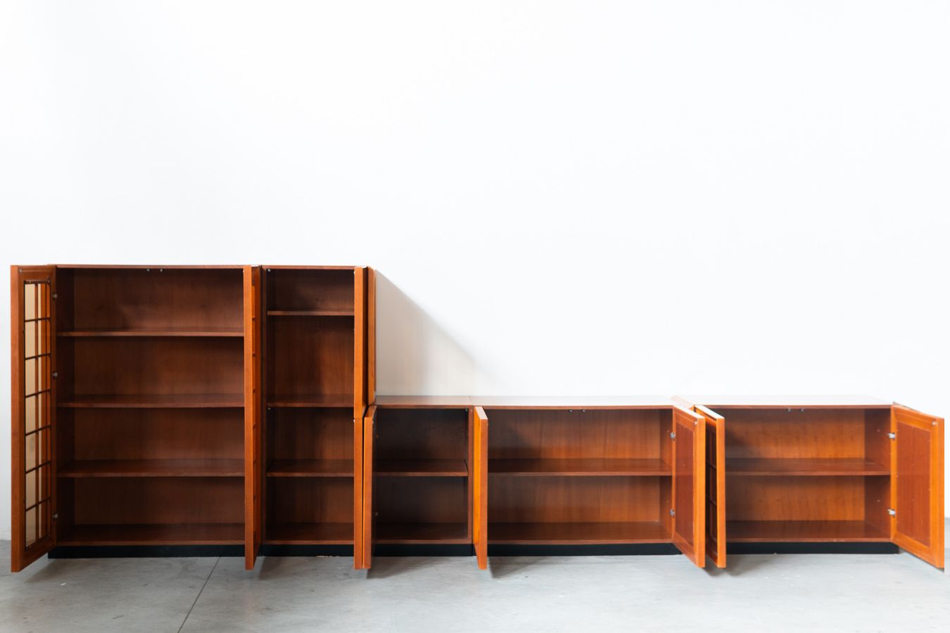 Living Room Modules In Briarwood, ‘Caccia Alla Volpe’ Model, 1970 photo 1750.0