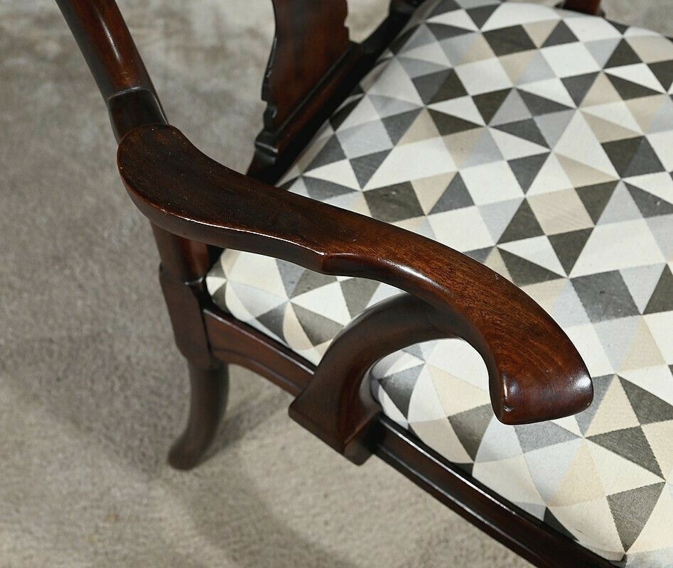 1320.0 Pair Of Chippendale Mahogany Armchairs, England   Early 20th Century photo