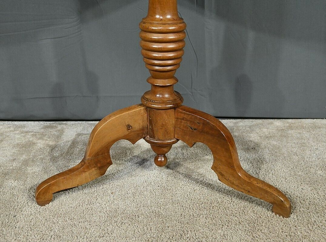 photo for sale Walnut Pedestal Table, Louis Philippe Period – 1st Part 19th Century