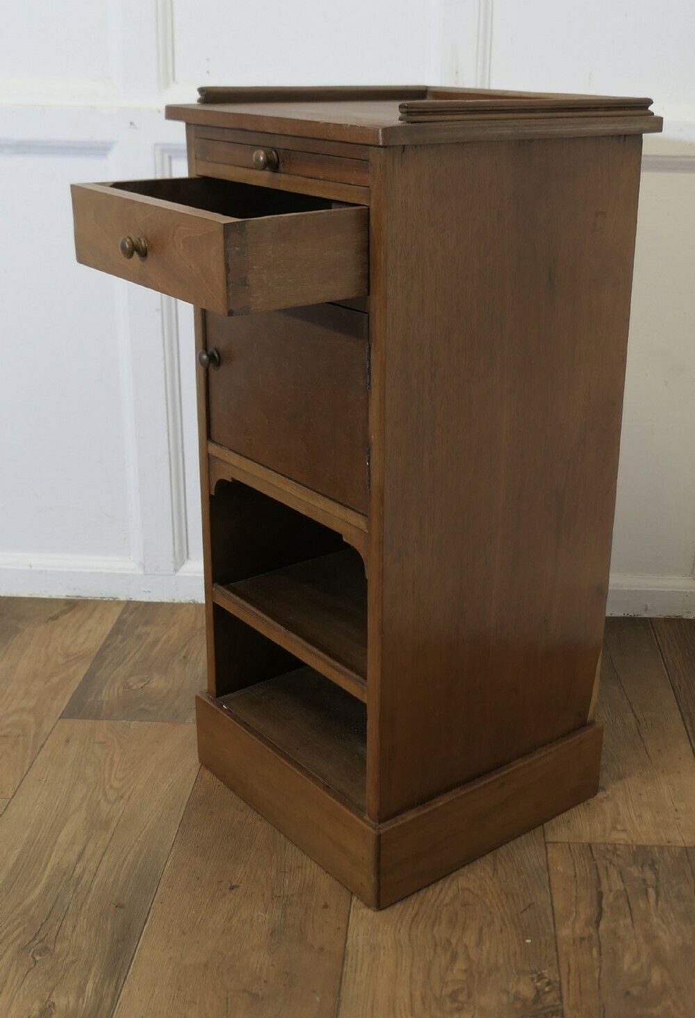 Bedside Cupboard With Brushing Slide photo 390.0