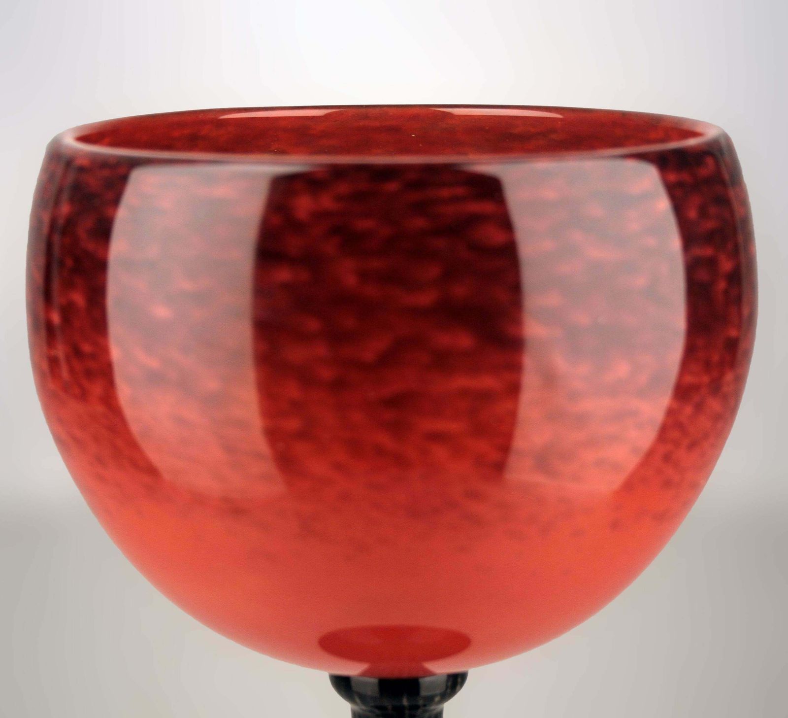 Early 20th Century Art Déco French Art Glass Footed Vase By German Artist Charles Schneider photo for sale