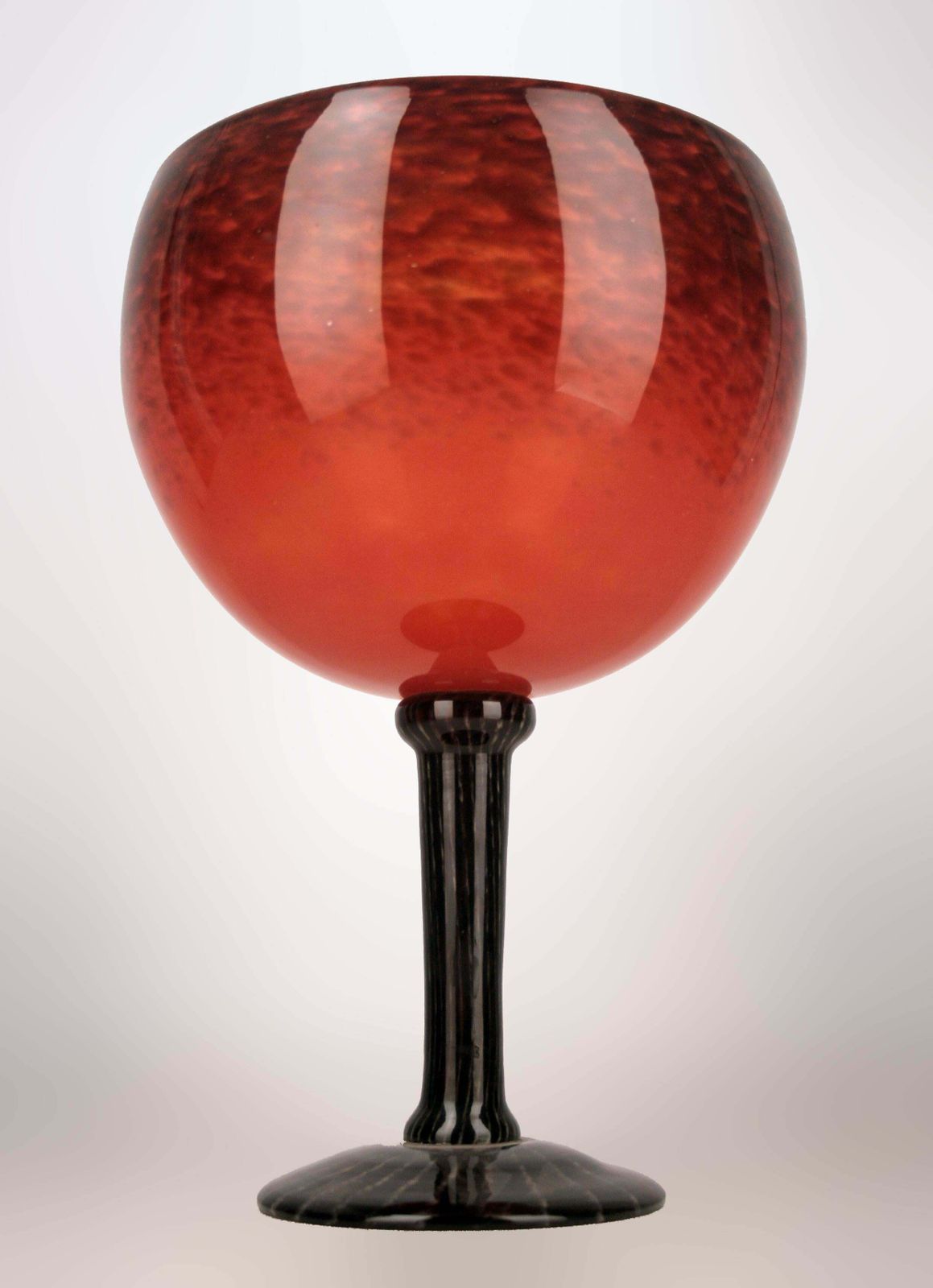photo buy Early 20th Century Art Déco French Art Glass Footed Vase By German Artist Charles Schneider