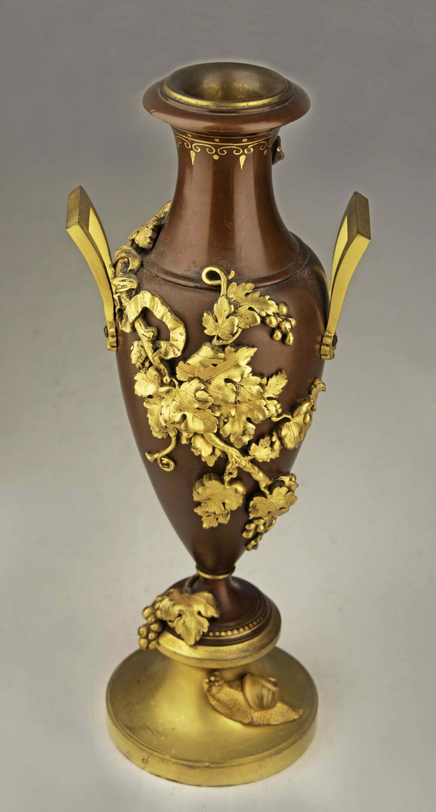 Pair Of 19th Century/2nd Empire Bronze Decorative Amphorae By Ferdinand Barbedienne photo vintage