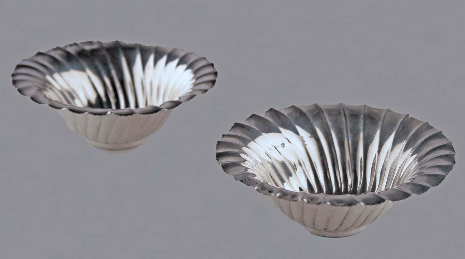Pair Of Art Nouveau Polished Silver Bowls By Josef Hoffmann For Wiener Werkstätte photo for sale